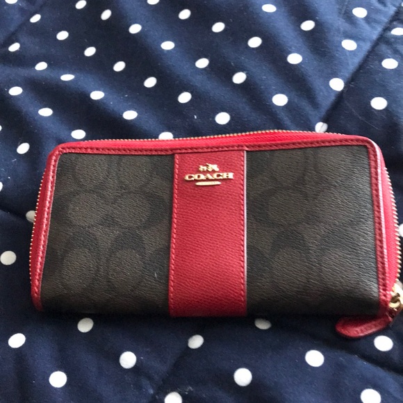 Coach Handbags - Coach wallet Coach Handbags - Coach wallet